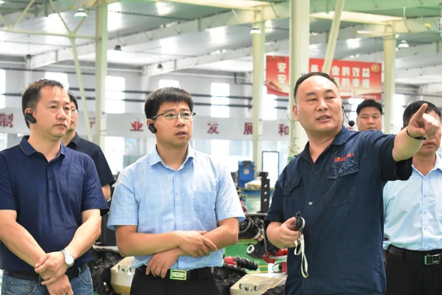 國家礦山安全監察局到鑫科機器人調研安全應急產業